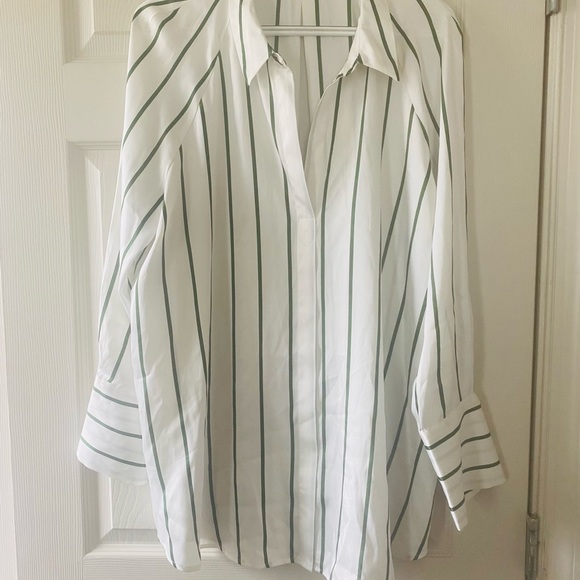 Woman's Nine West Top XL - Picture 2 of 3